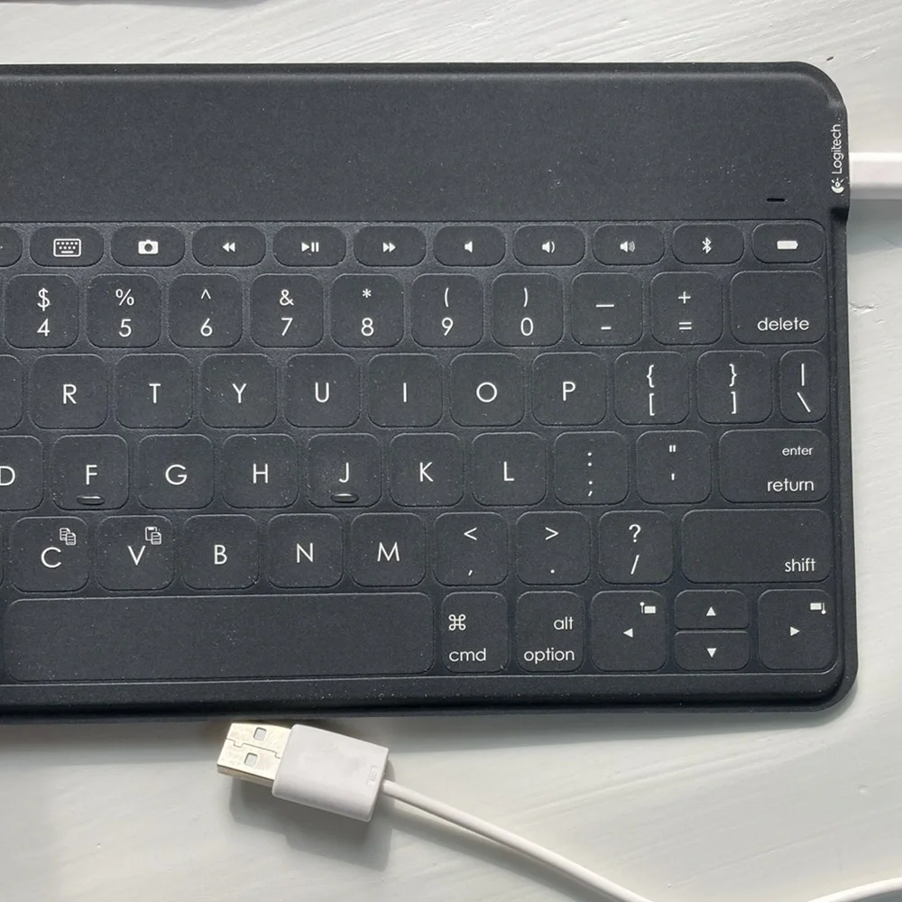 Logitech Keys-to-Go wireless keyboard